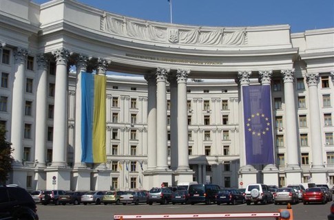 МИД Украины предупредило относительно поездок в Крым и Севастополь